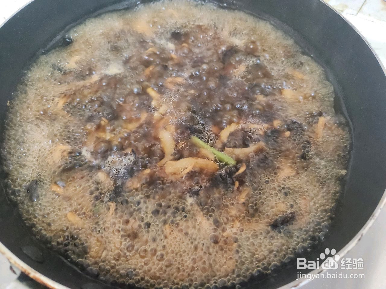 简单家常的木耳肉丝面的做法