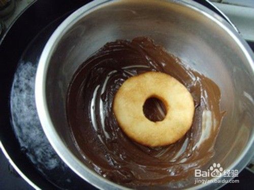 姜哥私房菜——巧克力甜甜圈