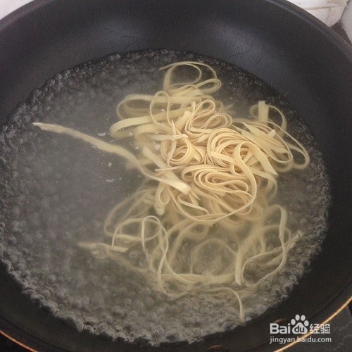 夏季蔬菜凉拌面怎么做？