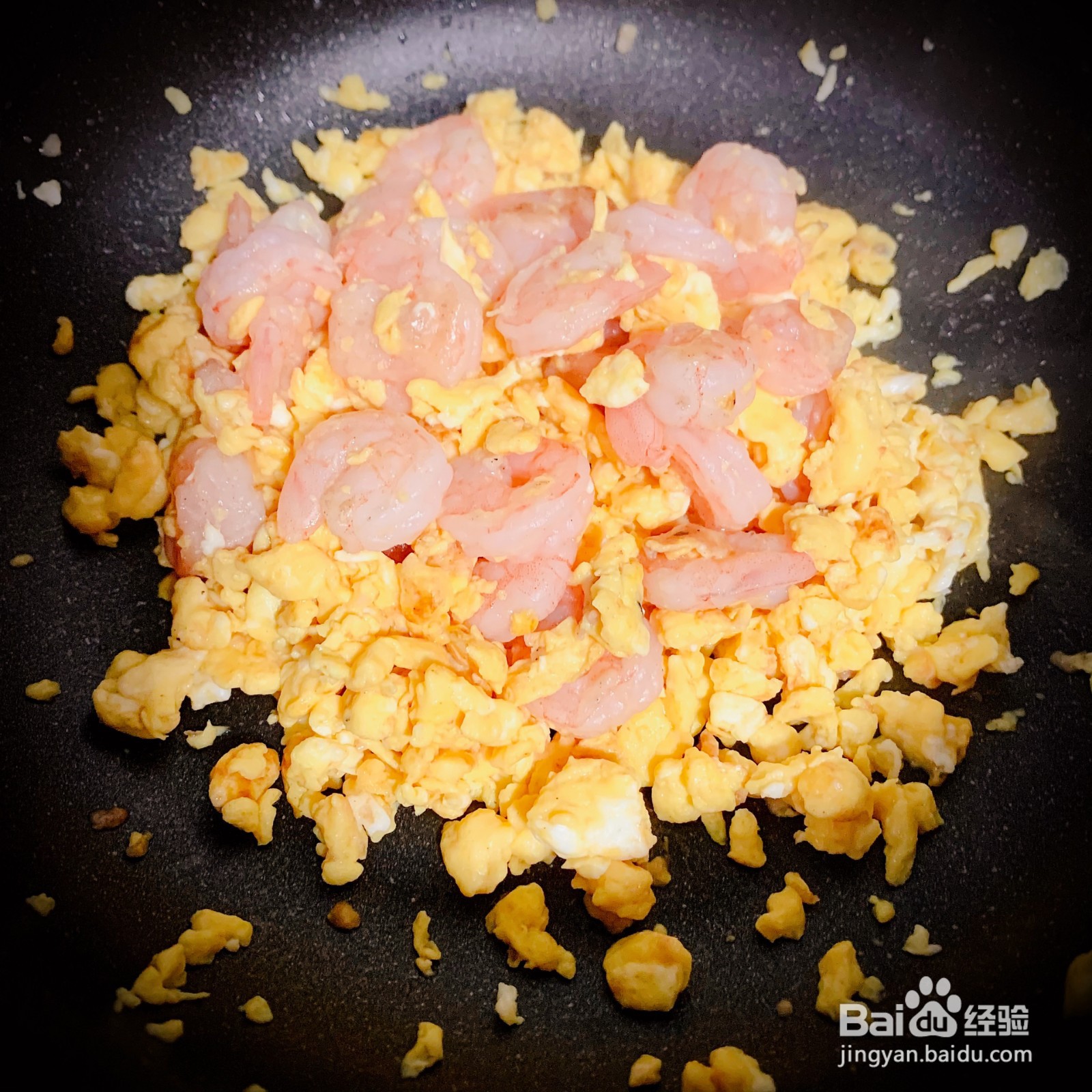 鲜虾炒蛋的做法