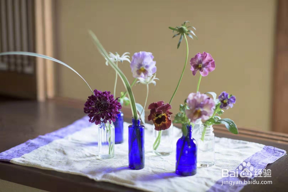 买变色唇膏好还是买口红好