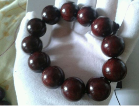 小叶紫檀手串怎么保养三个大忌