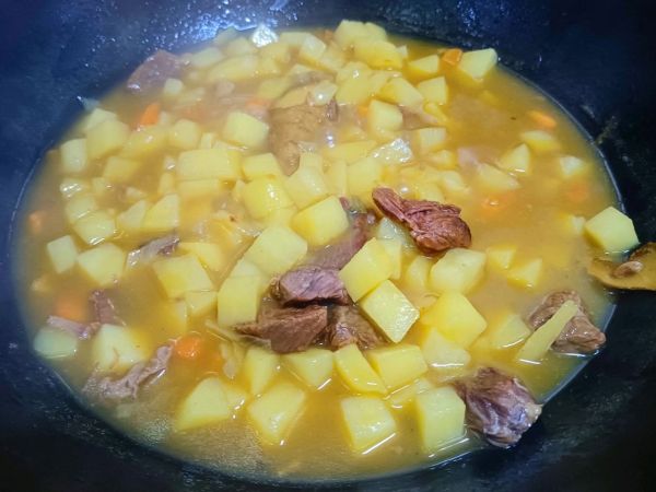 咖喱牛肉刀削面