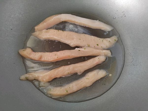 减脂水煎鸡肉卷