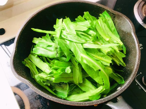 豆豉鲮鱼油麦菜