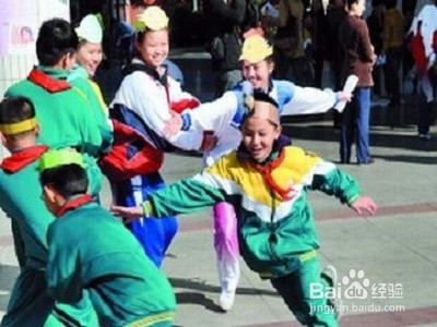 浅谈如何让一年级学生适应学校