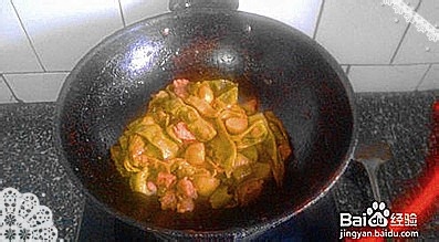 东北家常菜“豆角土豆炖肉”的做法
