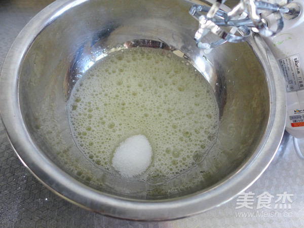 黑芝麻戚风蛋糕