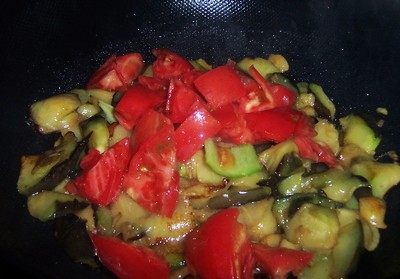 西红柿烧茄子的做法，快来学学吧！