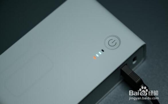 将充电器与充电宝合二为一倍思18WPD快充充电宝