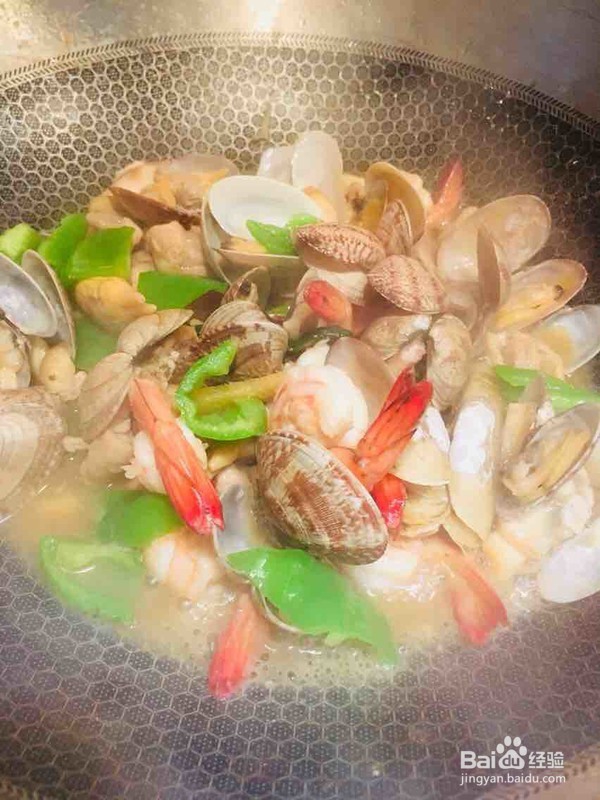 海鲜虾炒鸡的做法