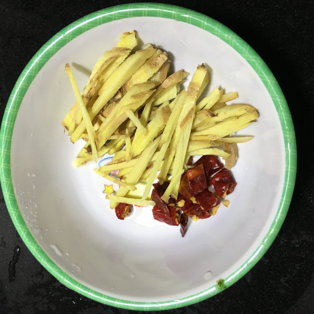 酸菜粉条炖排骨，你没有品尝过的人间美味