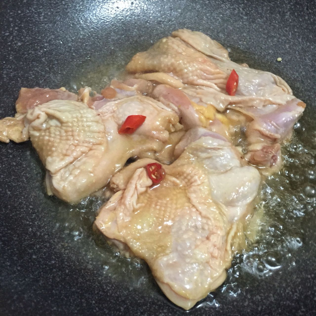 煎鸡腿肉这样做更好吃