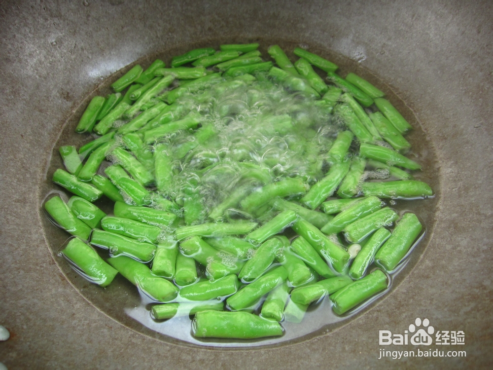 家常风味•清炒四季豆的简单做法