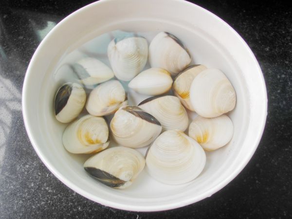 豆芽香芋白贝汤