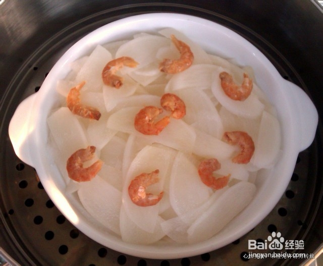简单美味的虾米蒸萝卜