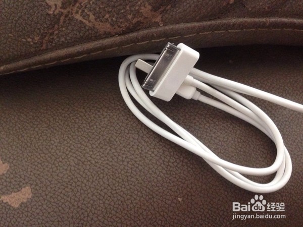 出门旅行数据充电线怎么整理