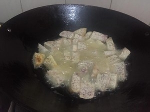 食补养生潮汕反沙芋头的做法