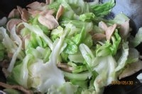 怎么做卷心菜炒豆干
