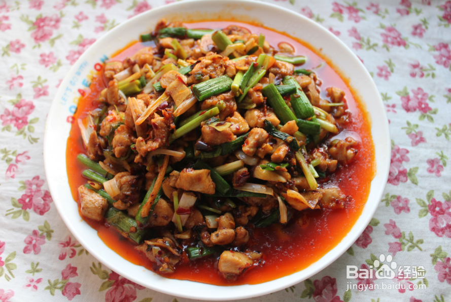 辣炒鸡丁(鸡肉炒不老秘方)