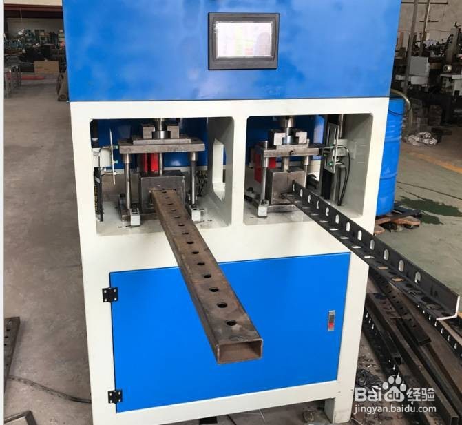 方管全自动冲孔机和圆管液压冲床怎么设置共用？