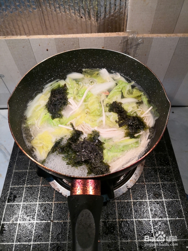 不可思议的娃娃菜海鲜面