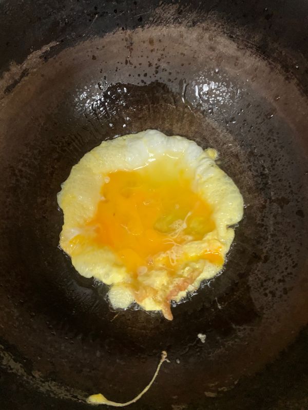 老干妈鸡蛋炒面