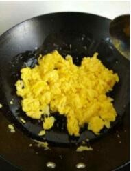 韮菜馅饼的面如何做?