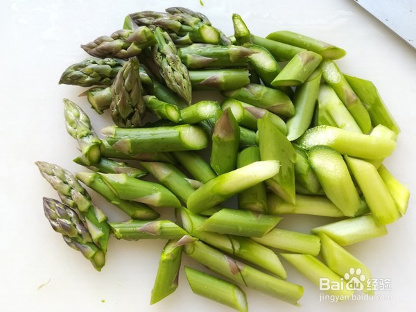 创意菜之鲜美可口的芦笋虾球