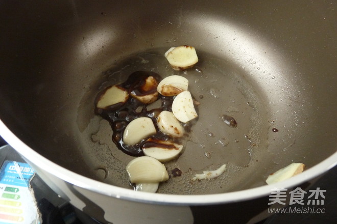 黑椒玉米烧鸡翅