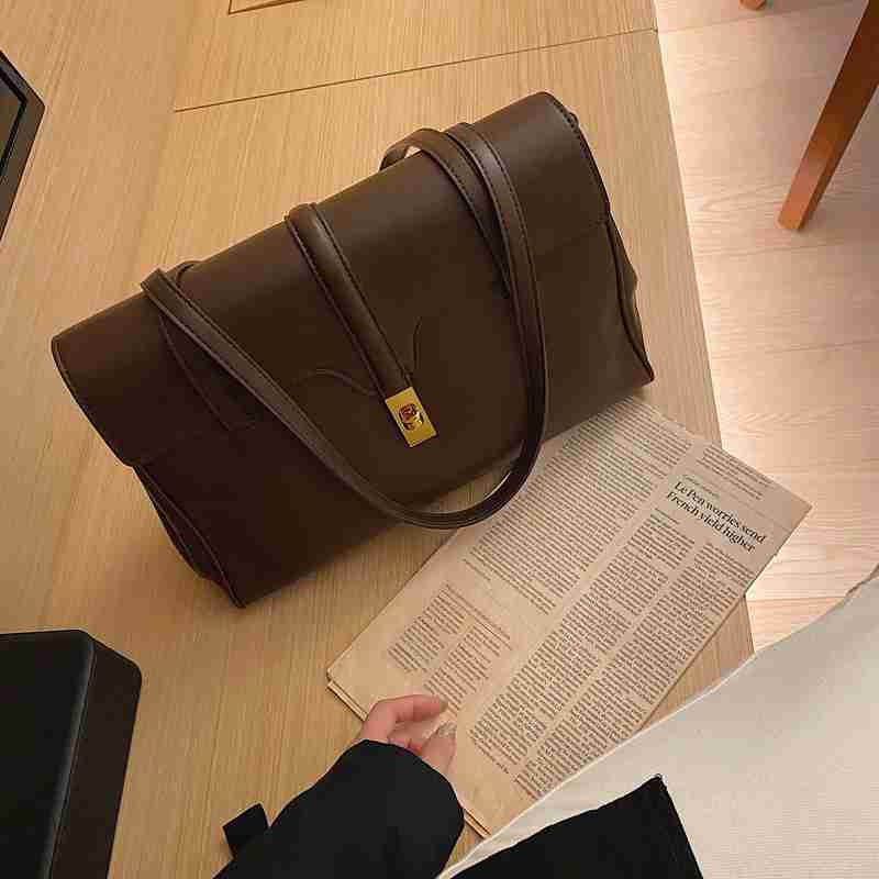 终于get到了一只平价托特包 上课 上班通勤