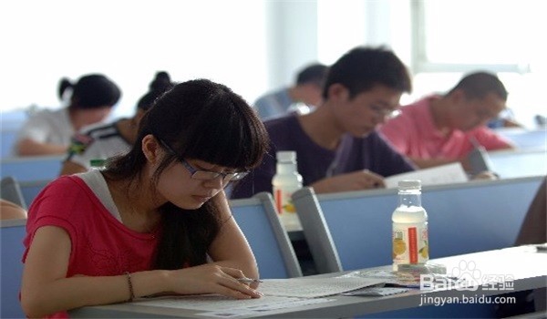 如何顺利通过大学的期末考试