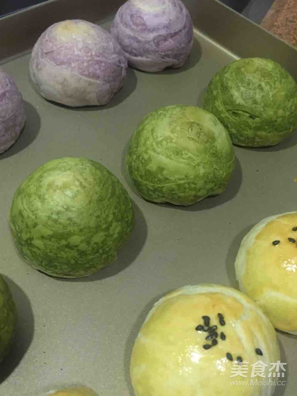 花式蛋黄酥的做法