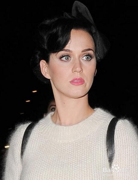 时尚发型一周不重样，看凯蒂佩里怎么做到的