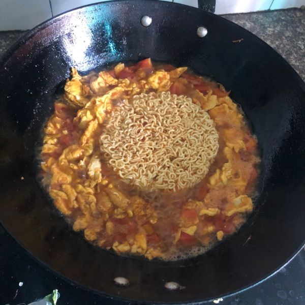西红柿鸡蛋焖面