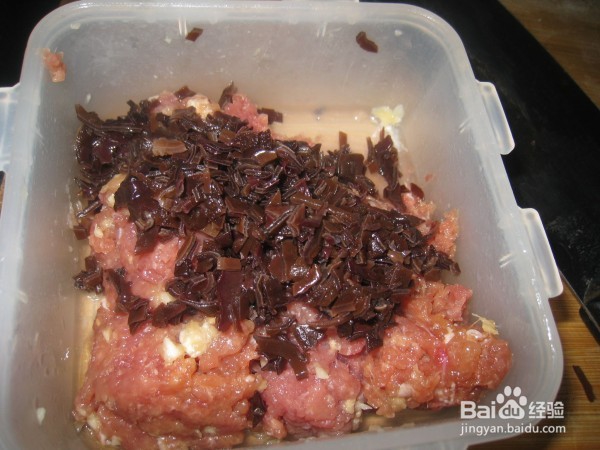 黑木耳瘦肉春卷