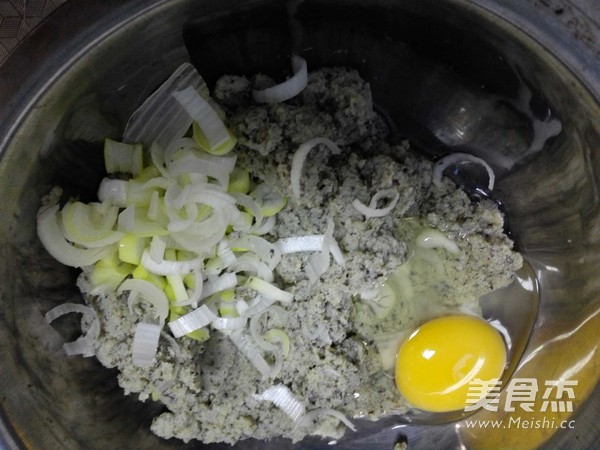 豆渣蛋饼的做法