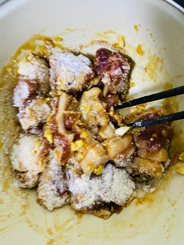 香猪骨腩南瓜盅