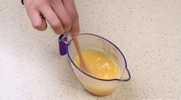 夏日清凉的芒果布丁的做法，你确定不要看一下吗？