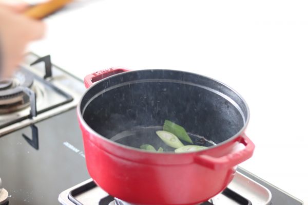 冬笋鸡翅刀削面