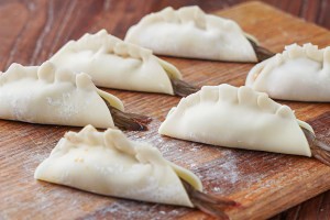 保健养生【大虾抱蛋饺】