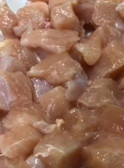 怎样做茄汁玉米鸡胸肉呢