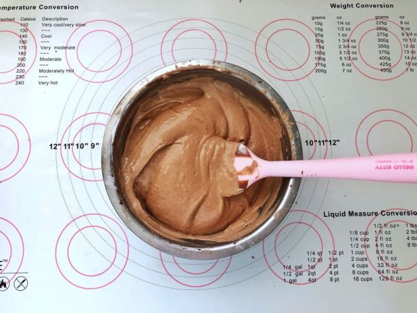 巧克力果酱慕斯蛋糕