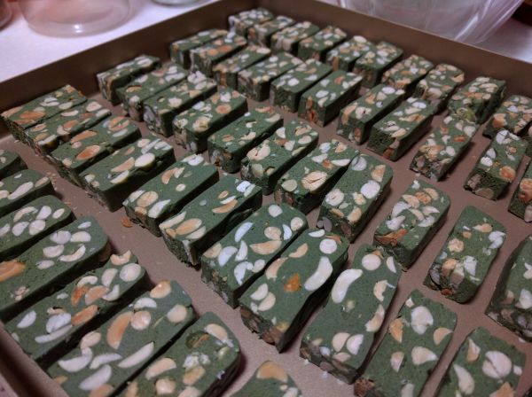 抹茶花生牛轧糖