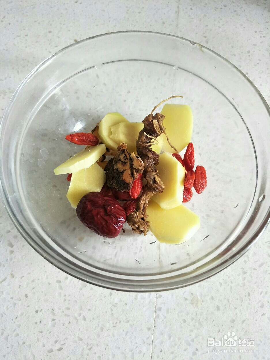 美食教学之虫草竹荪鸽子汤!