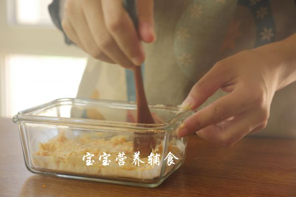 宝宝辅食-宝宝不爱吃饭是辅食喂养时忽略