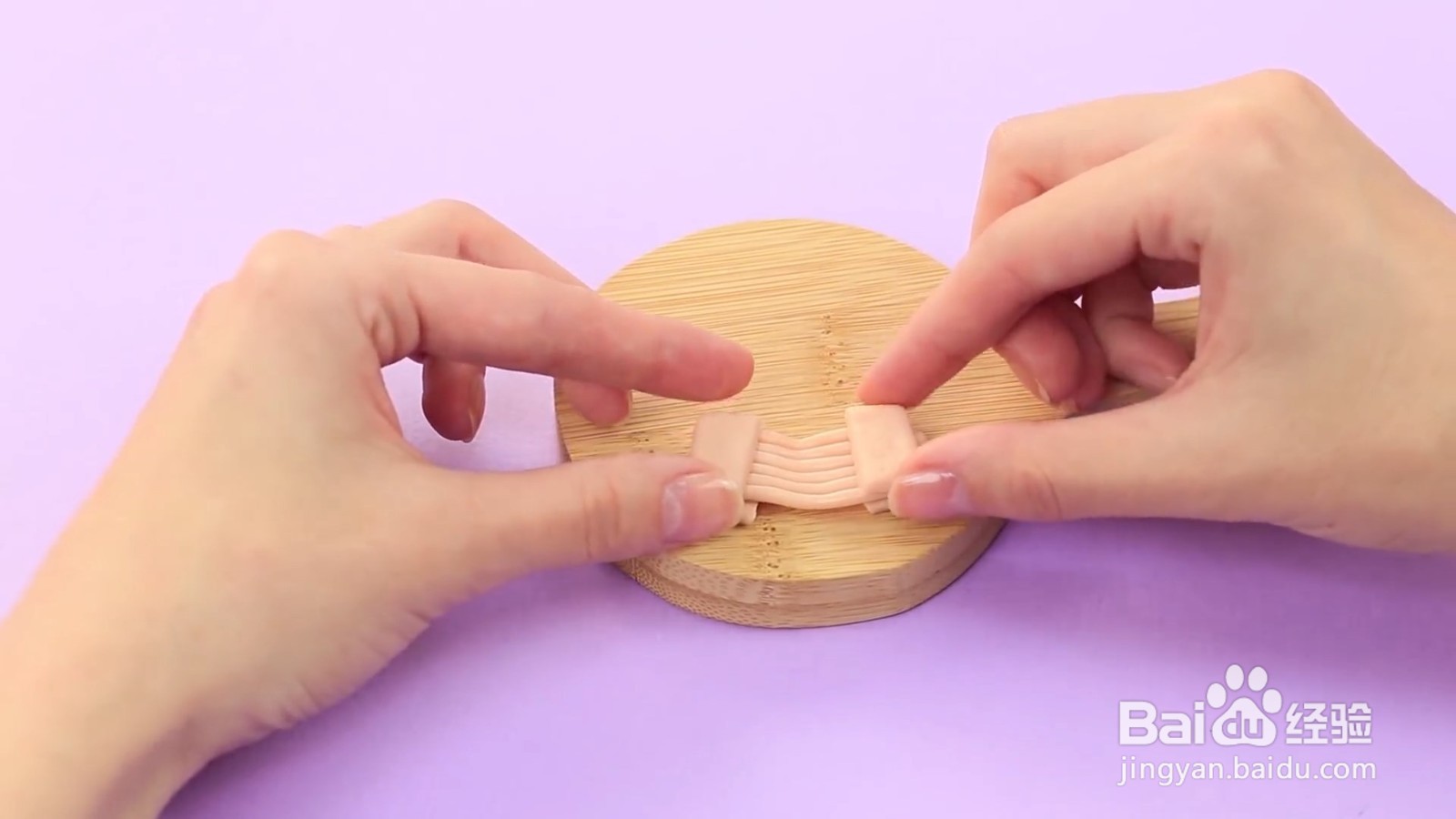 如何diy彩虹颜色的迷你三明治