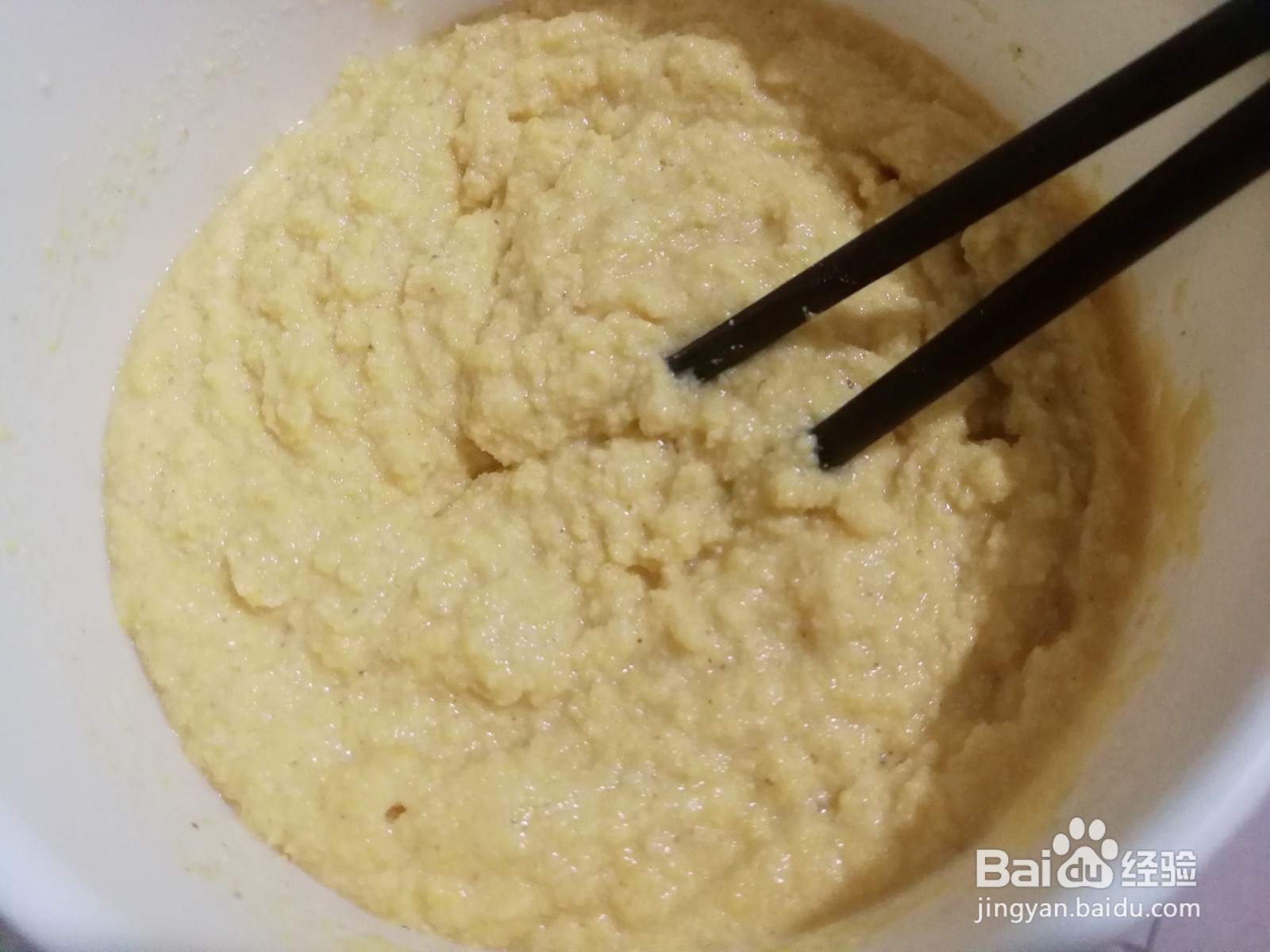 油煎玉米粑粑的做法