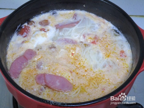 番茄香肠鸡蛋面的制作方法