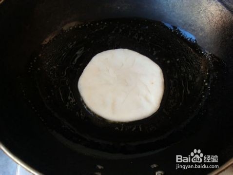 爱心早餐：槐花肉饼的做法